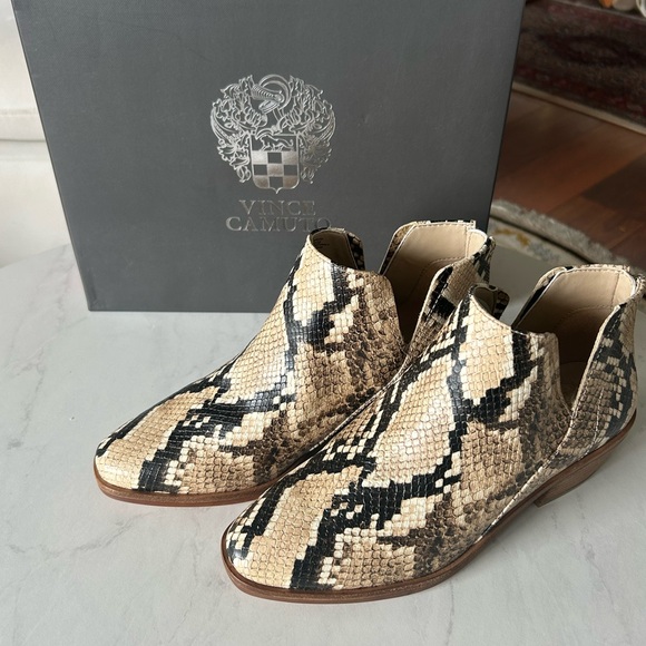 Vince Camuto Brown Ankle Boots with Western Influence - Picture 4 of 6